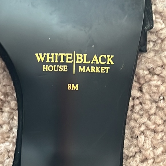 White House Black Market black suede leather kitten heel size 8 - Picture 7 of 8